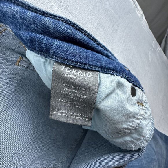 Torrid Women's Super Skinny Jeans Feel The Fit Super Soft Mid Fit Blue Size 16 - Picture 5 of 11